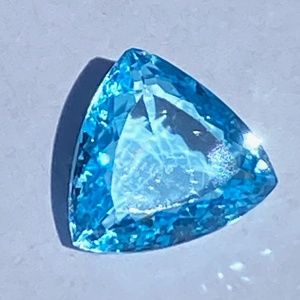 Outstanding 10.9 carat Swiss Blue Topaz gemstone